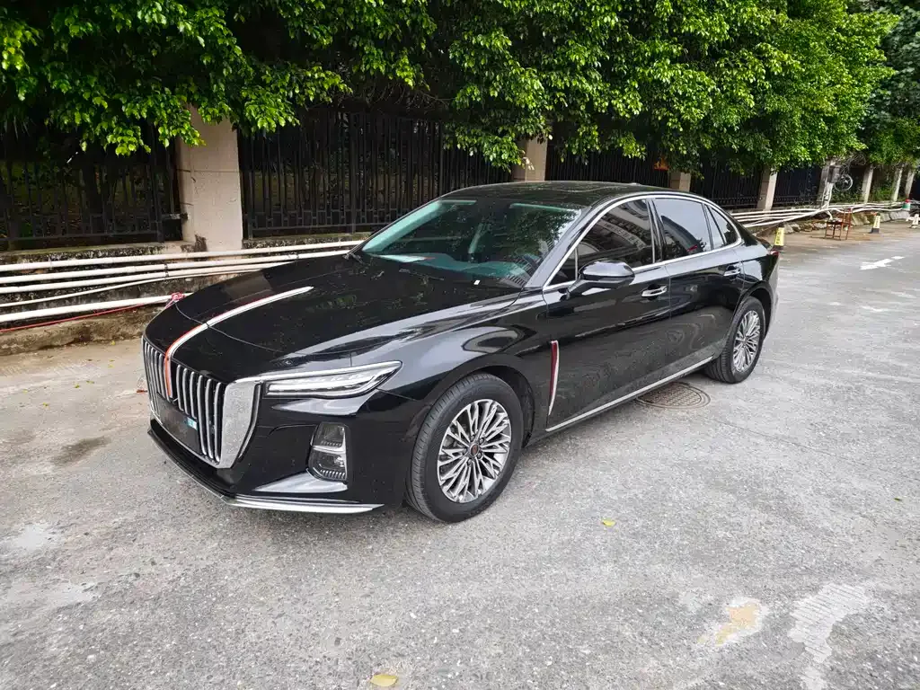 Hongqi H5 — фото 1