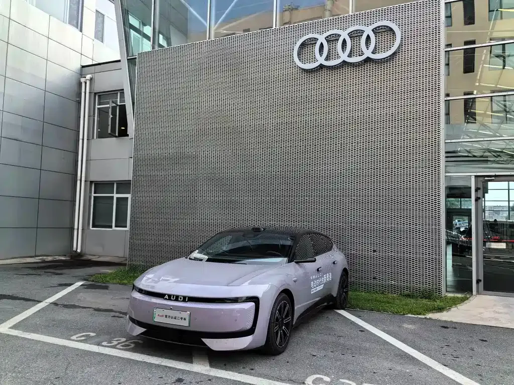 Audi E5 Sportback — фото 1