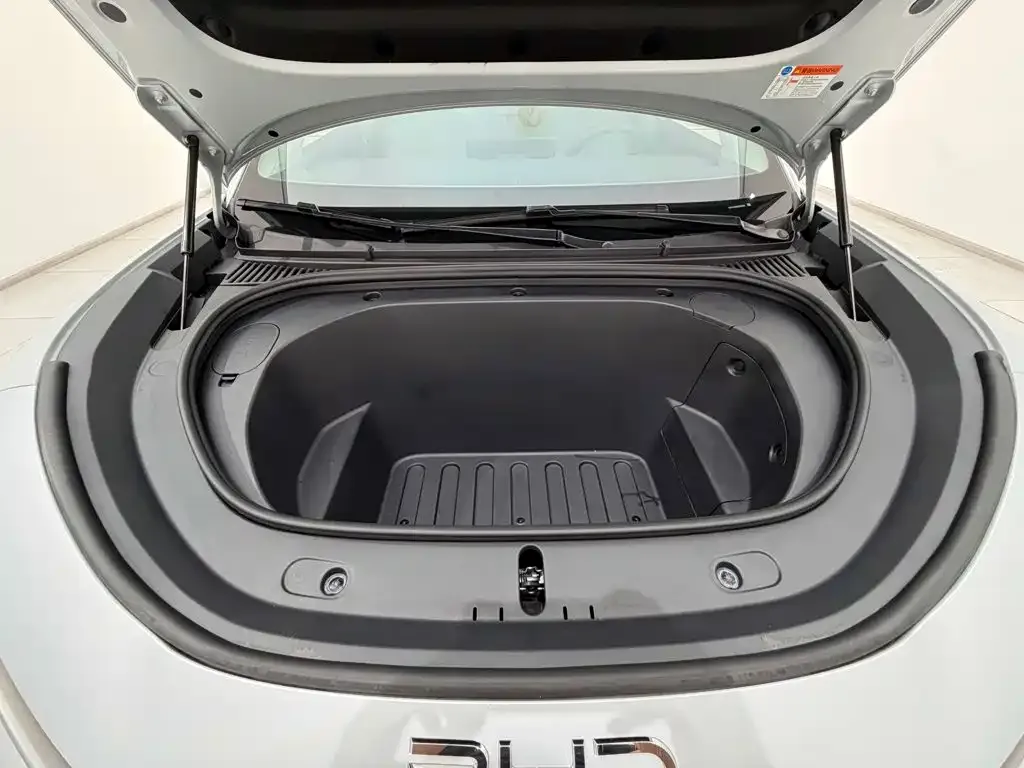 BYD Sealion 05 EV — фото 10