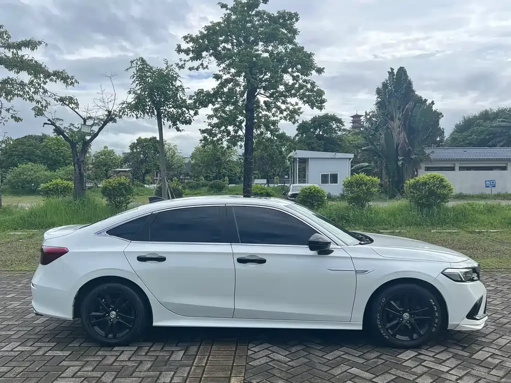 Honda Civic — фото 8