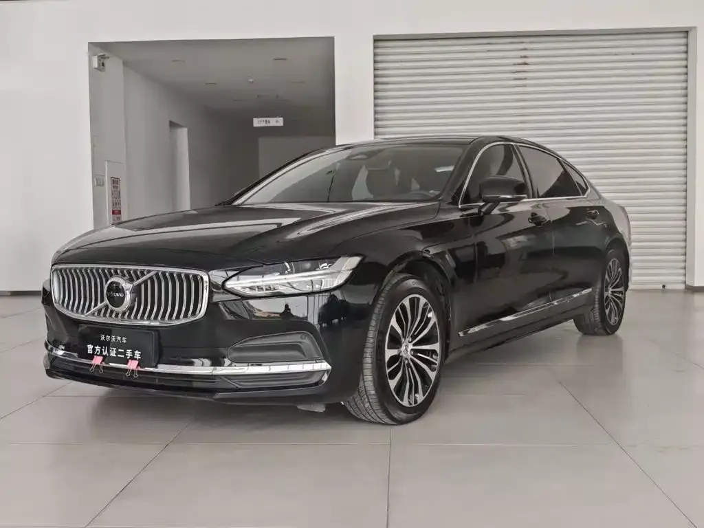 Volvo S90 — фото 1