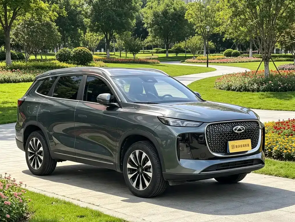 Chery Tiggo 8 PLUS — фото 7