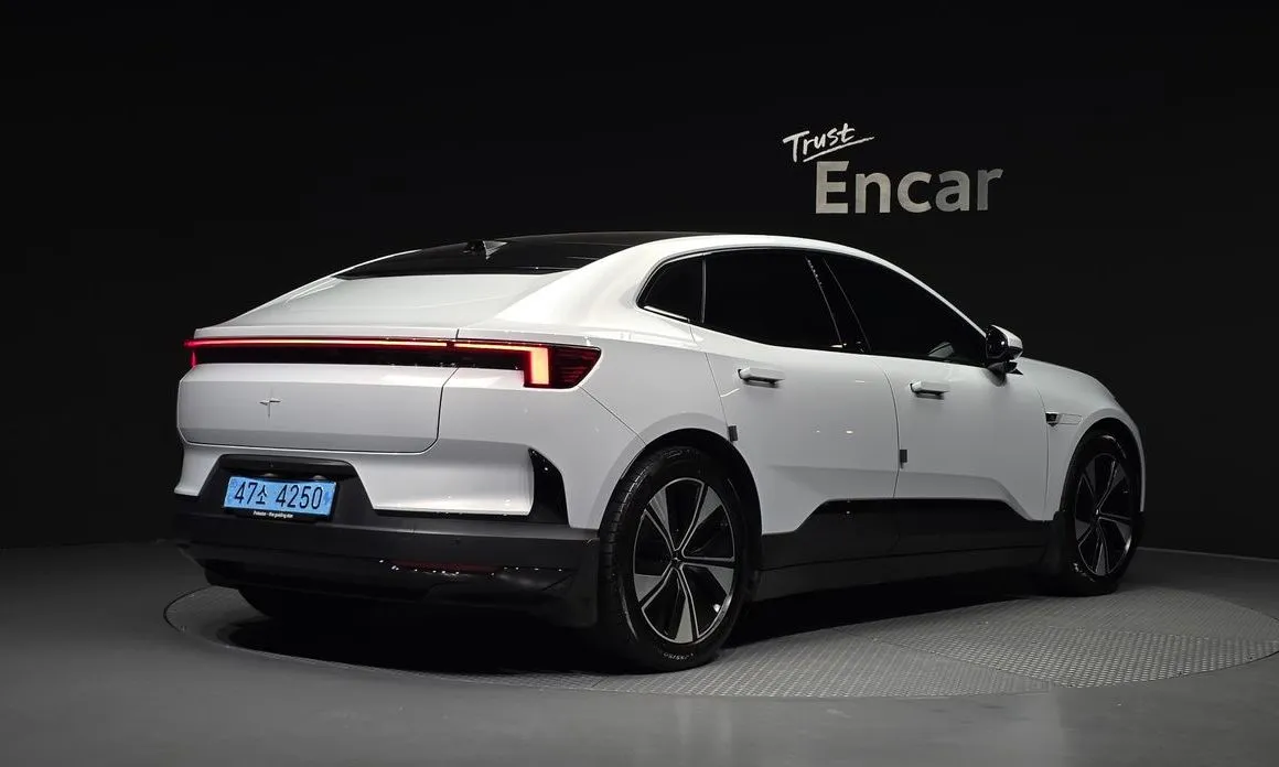 Polestar Polestar 4 — фото 5