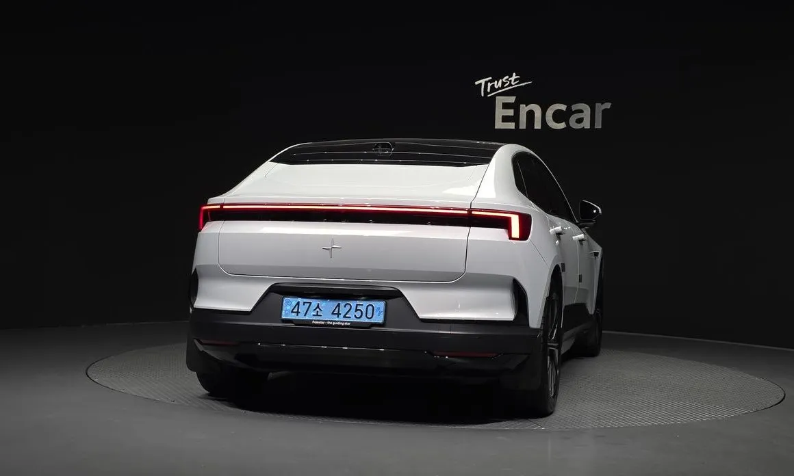 Polestar Polestar 4 — фото 4