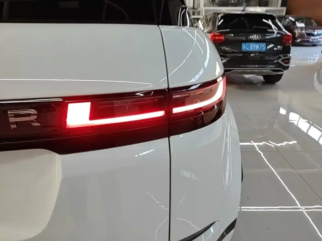 Land Rover Evoque — фото 8