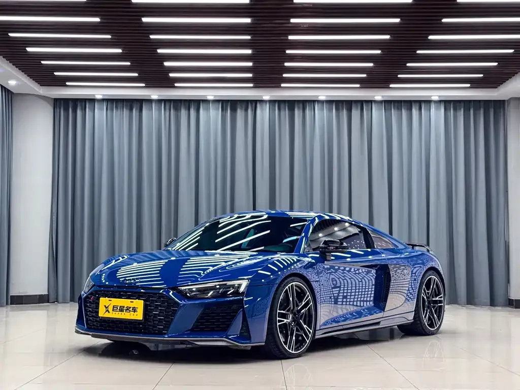 Audi R8 — фото 1