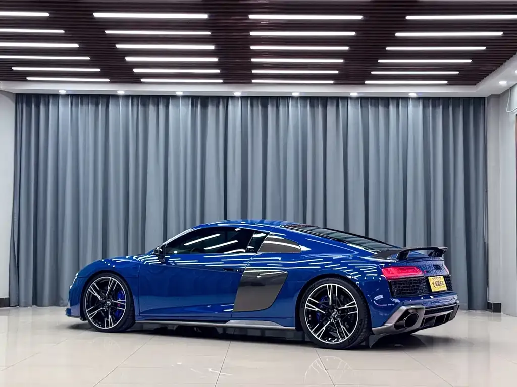 Audi R8 — фото 3