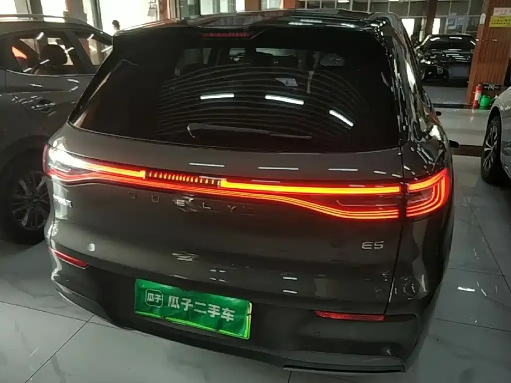Geely Galaxy E5 — фото 10