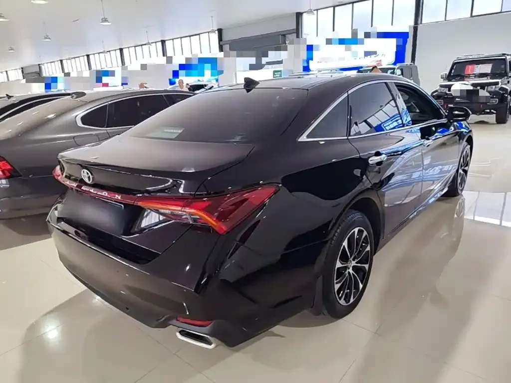 Toyota Avalon — фото 6