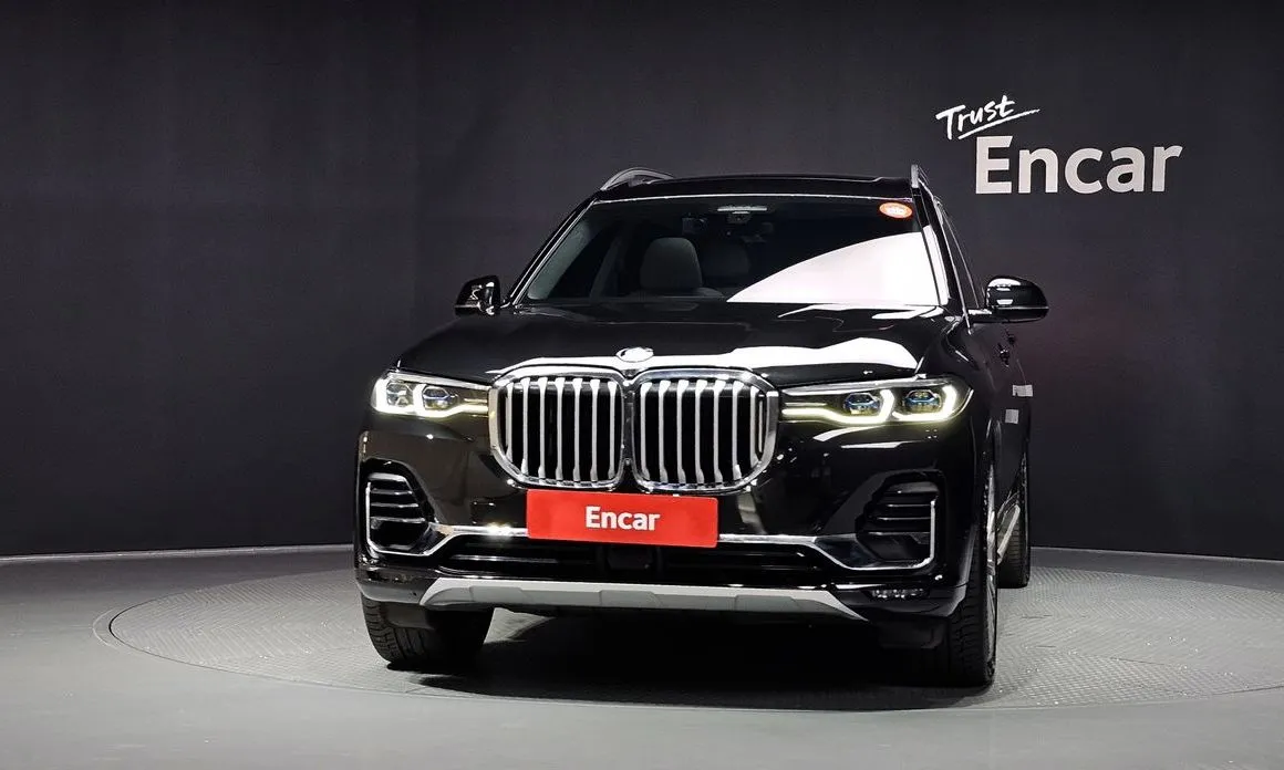 BMW X7 — фото 3