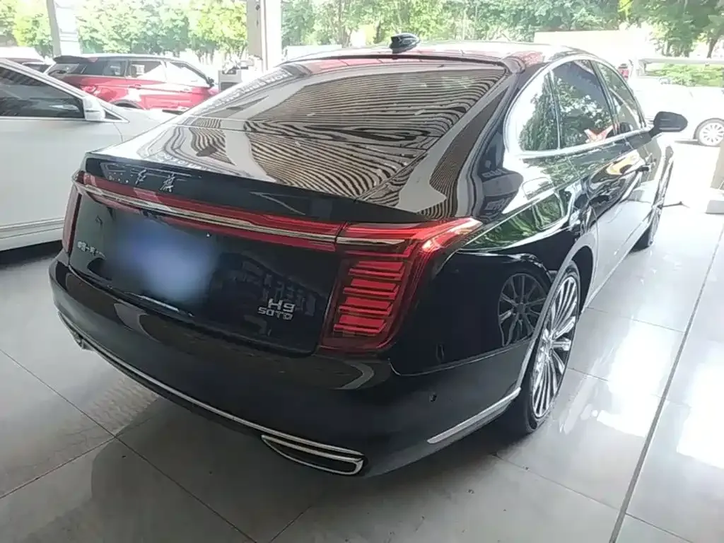 Hongqi H9 — фото 3