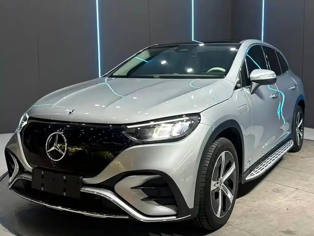 Mercedes-Benz EQE SUV — фото 1