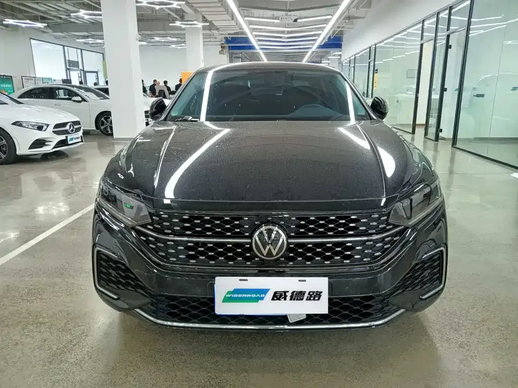 Volkswagen Passat — фото 6