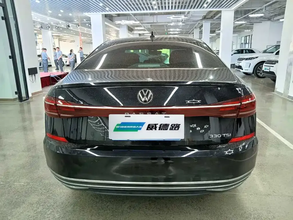 Volkswagen Passat — фото 5