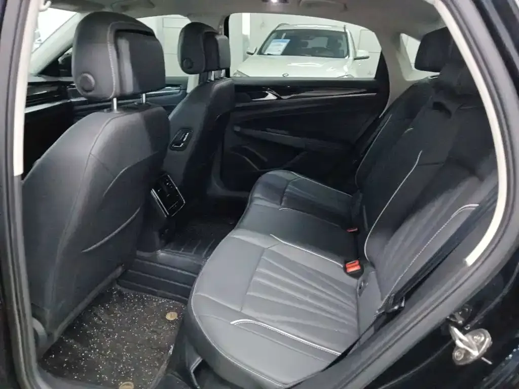 Volkswagen Passat — фото 3