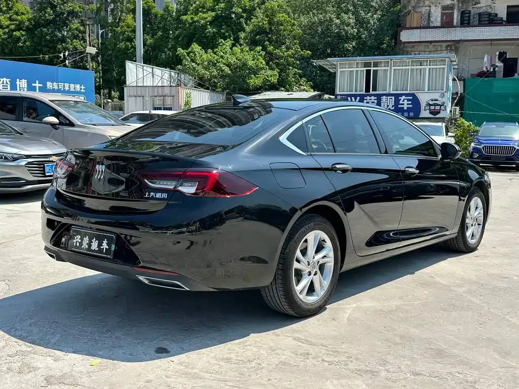 Buick Regal — фото 10