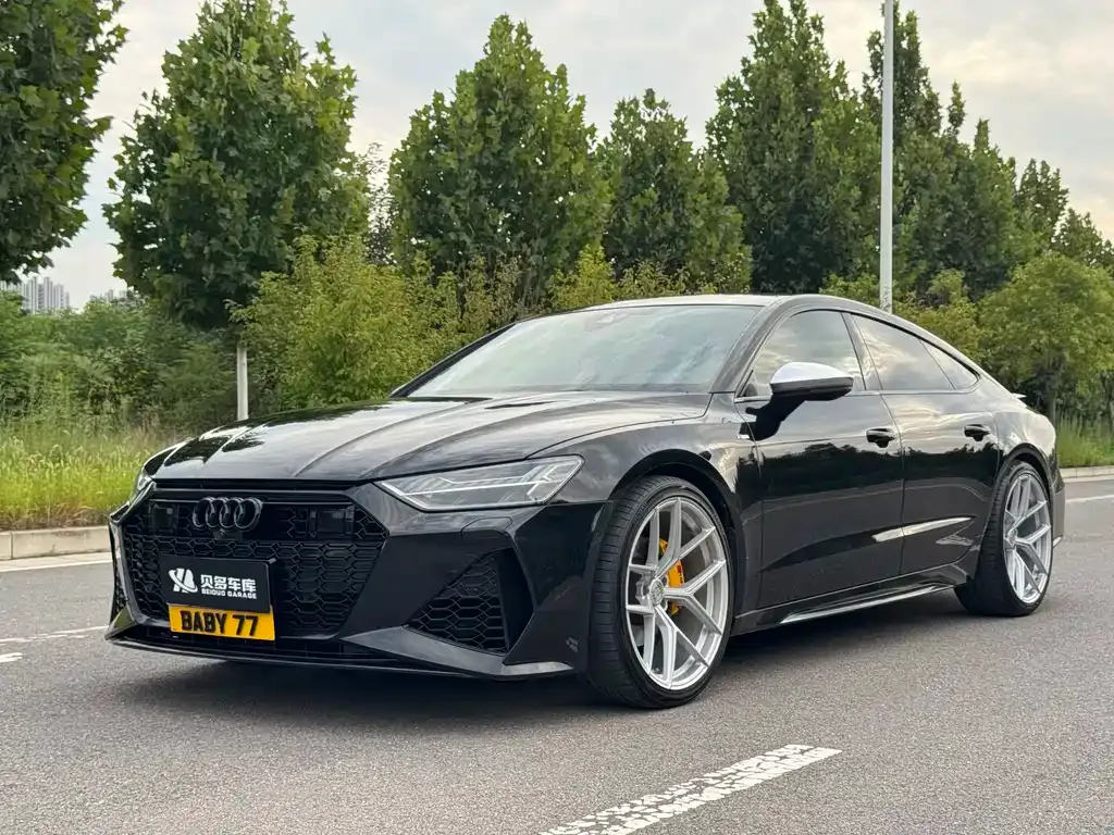 Audi A7 — фото 1