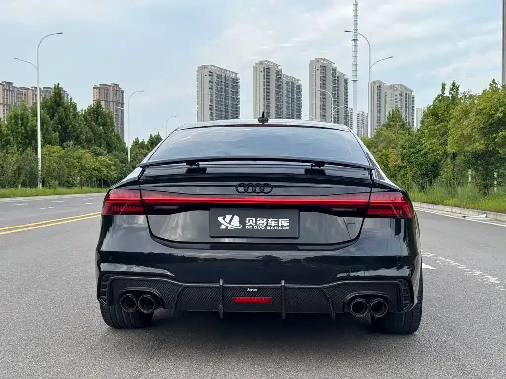 Audi A7 — фото 7