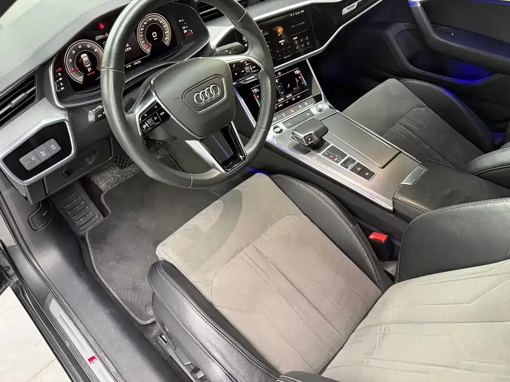 Audi A6L — фото 8