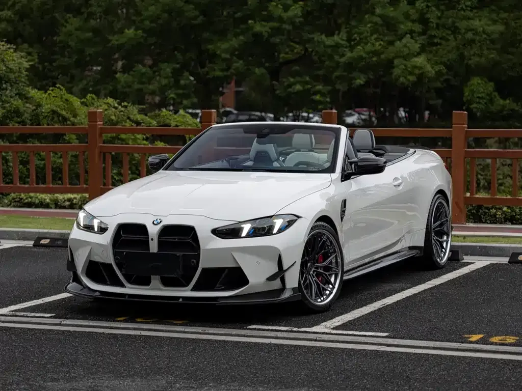 BMW M4 Convertible Coupe M xDrive Thunder 1