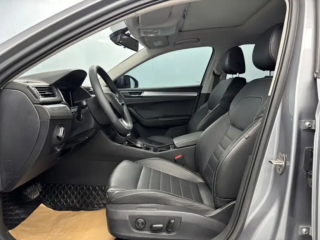 Skoda Superb — фото 3