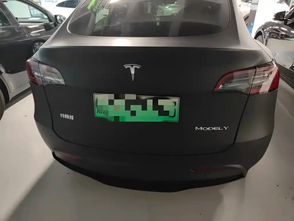 Tesla Model Y — фото 5