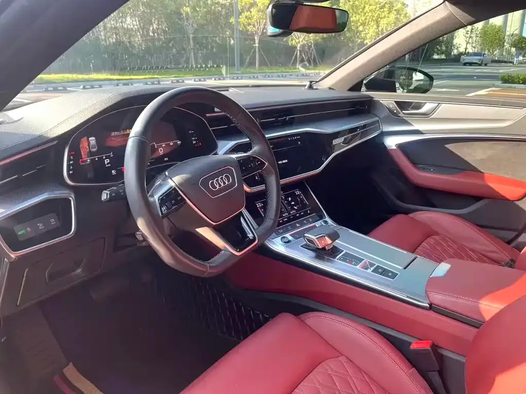 Audi A7L — фото 5