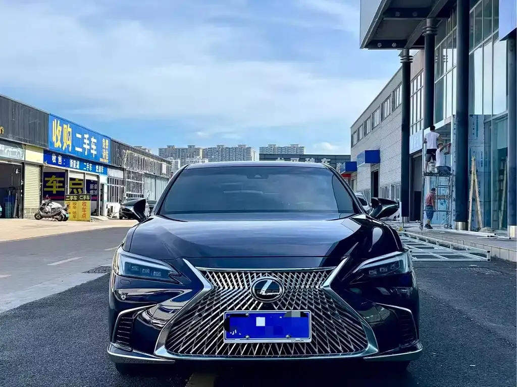 Lexus ES — фото 5