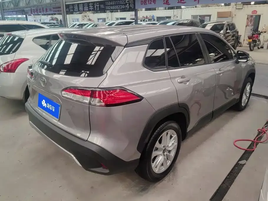 Toyota Corolla Cross — фото 10