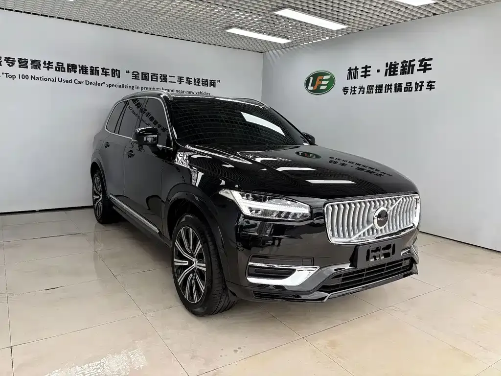 Volvo XC90 — фото 5