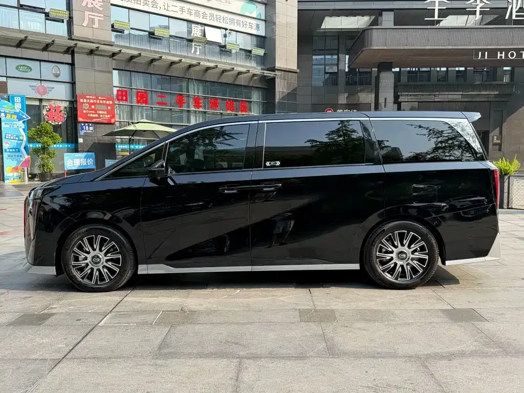 GAC Motor Trumpchi E9 — фото 10