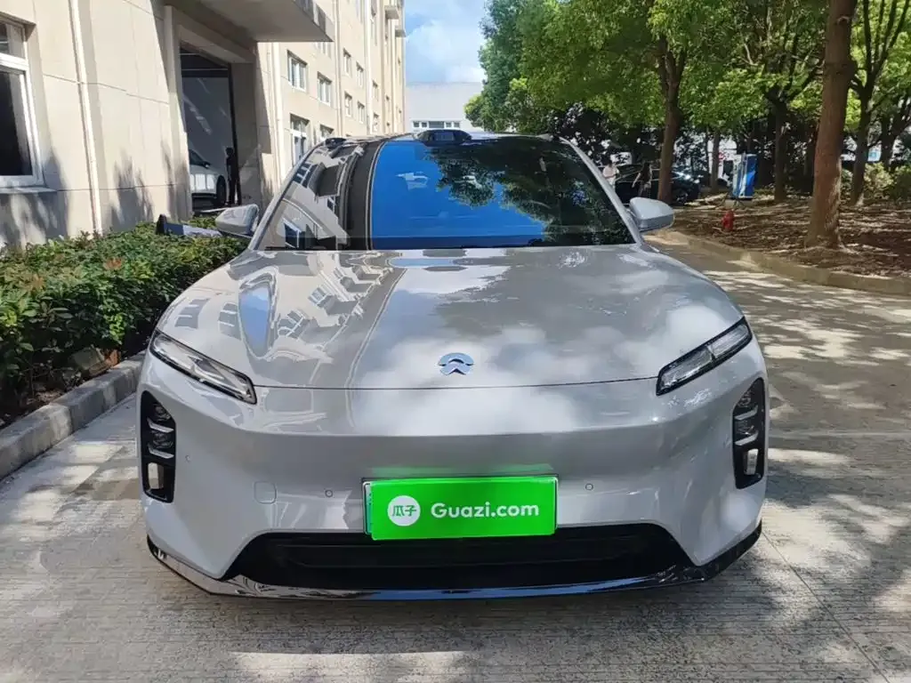 NIO ET5T — фото 10