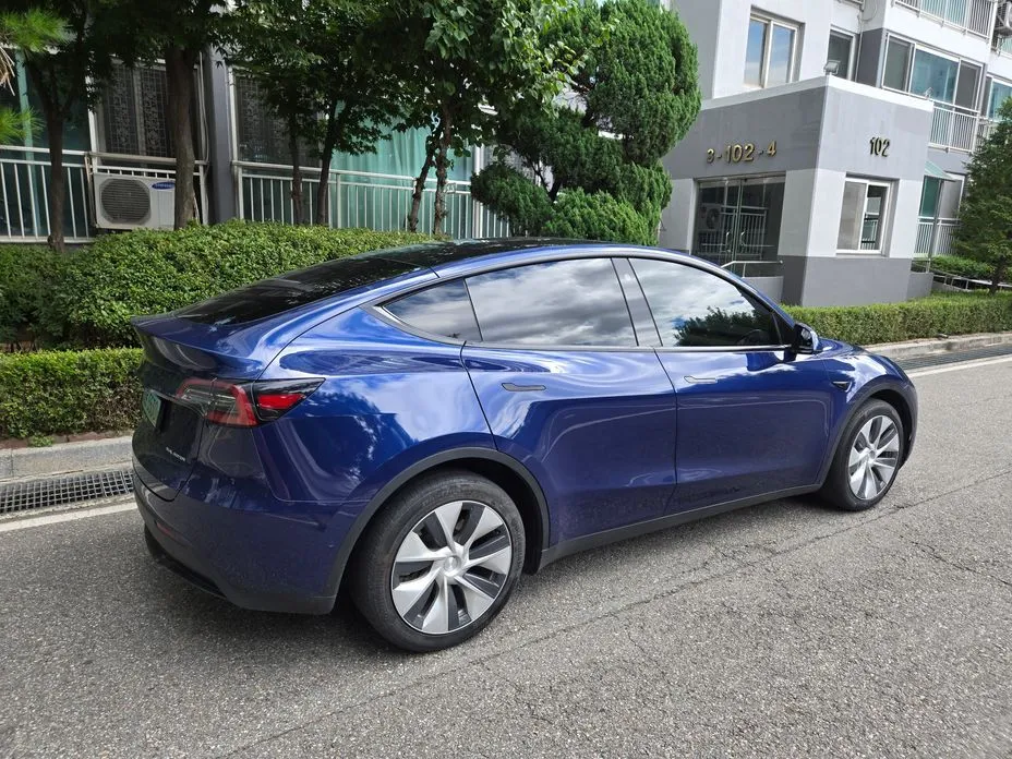 Tesla Model Y — фото 8