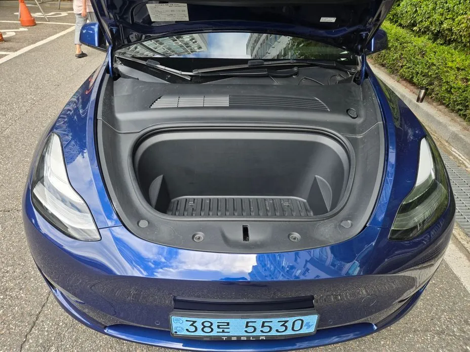 Tesla Model Y — фото 7