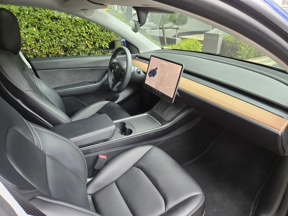 Tesla Model Y — фото 3