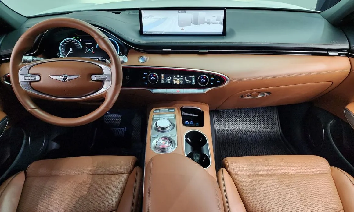 Genesis GV70 — фото 10