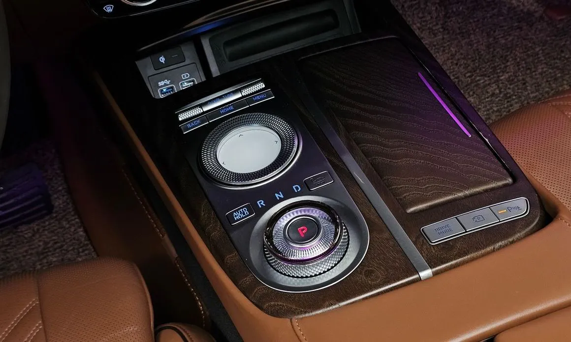 Genesis G80 — фото 10