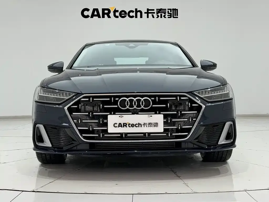 Audi A7L — фото 8