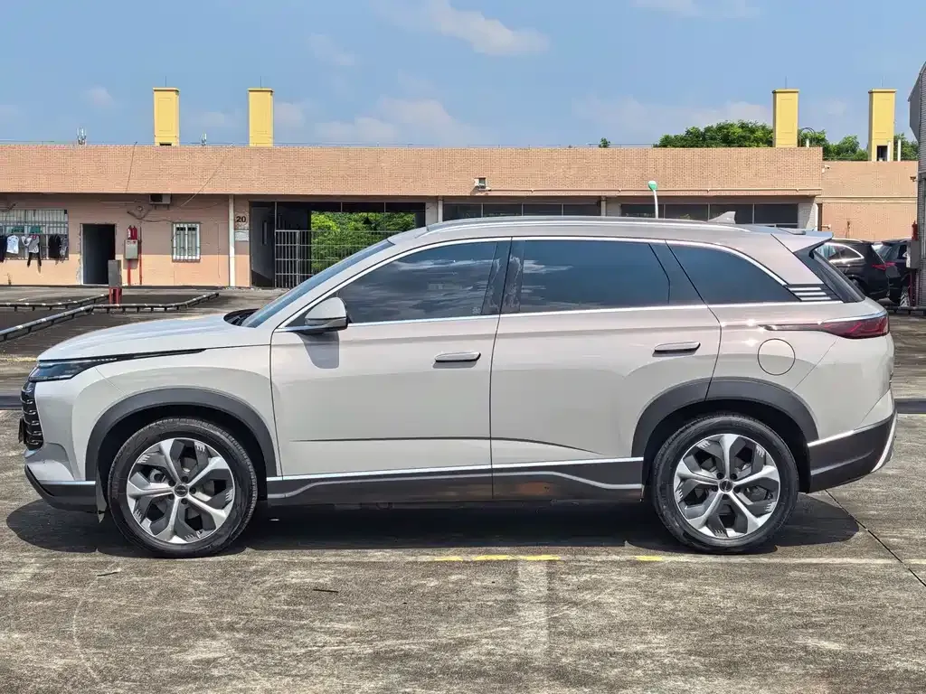 BYD Frigate 07 — фото 9