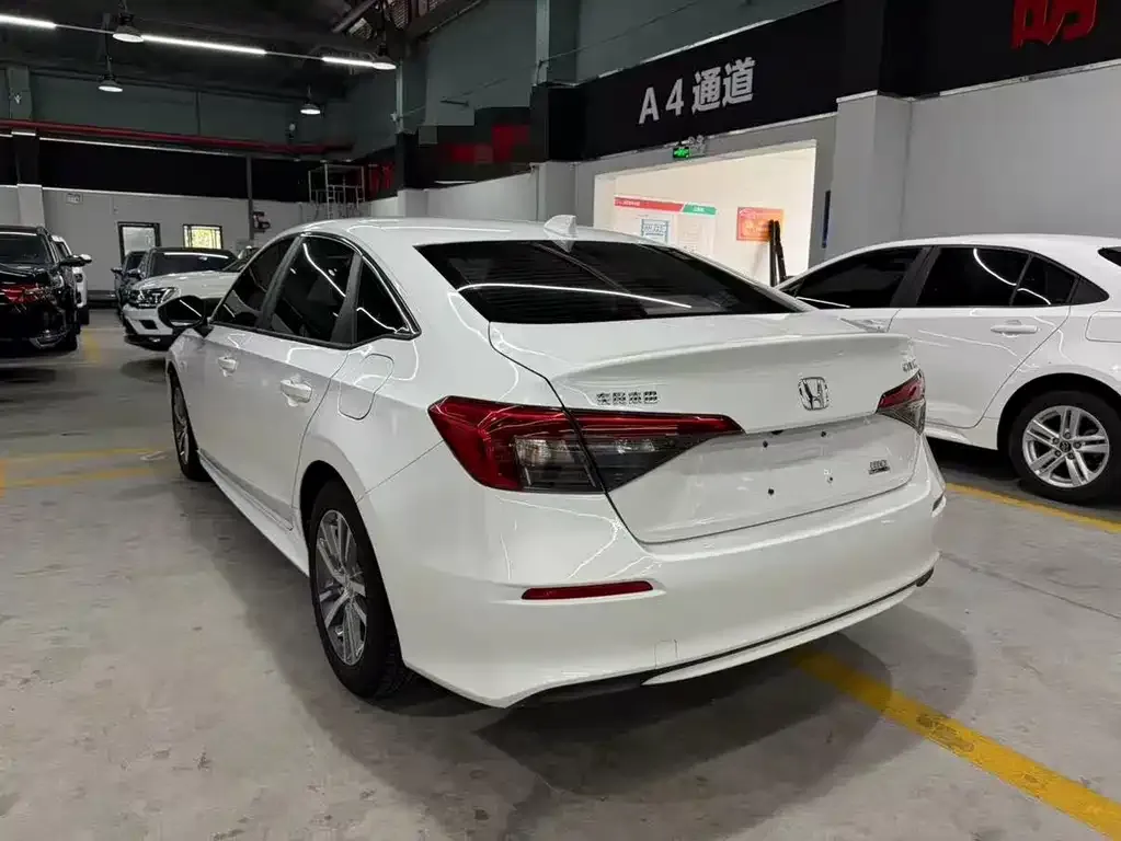 Honda Civic — фото 9