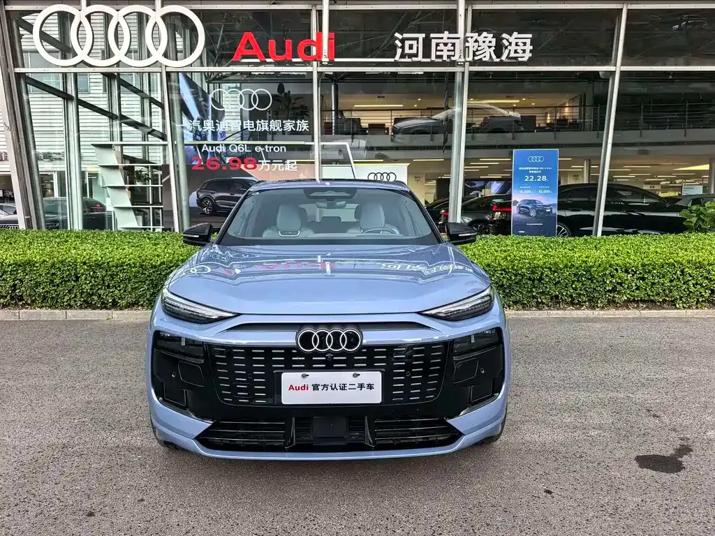 Audi Q6L e-tron — фото 10