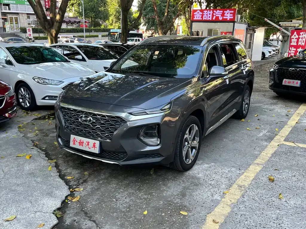 Hyundai Santa Fe — фото 4