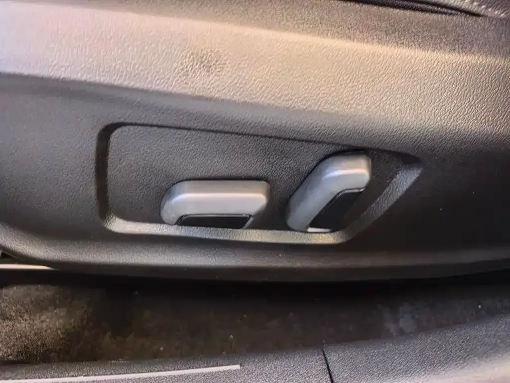 Hyundai Elantra — фото 9