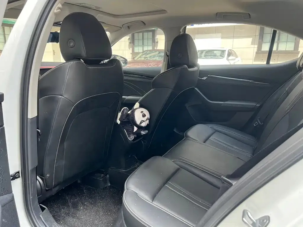 Skoda Octavia — фото 6