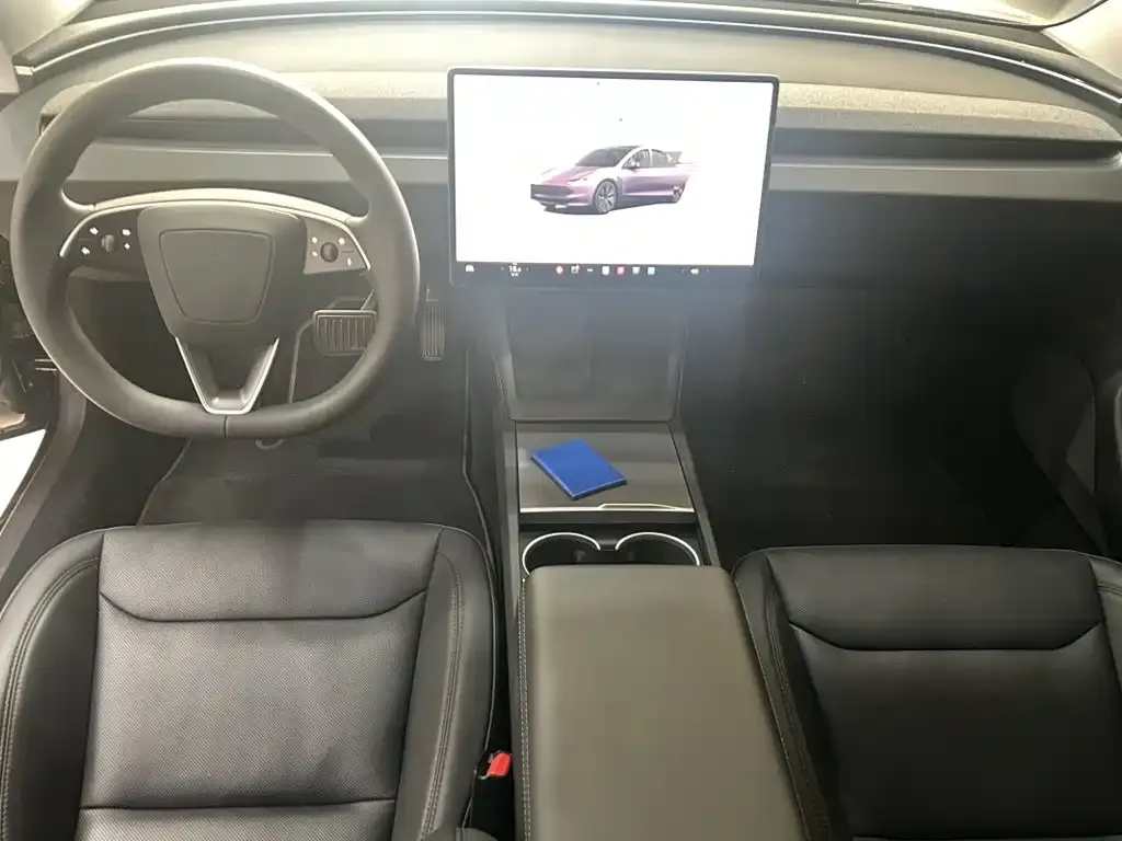 Tesla Model 3 — фото 5