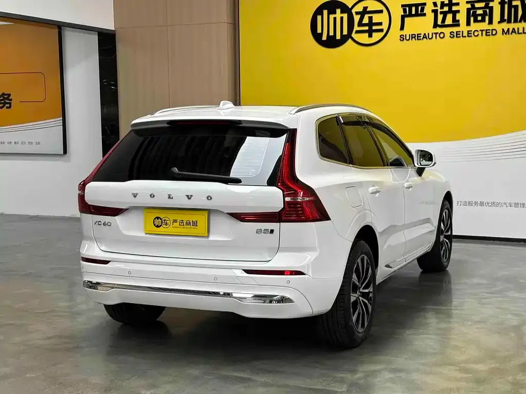 Volvo XC60 — фото 2