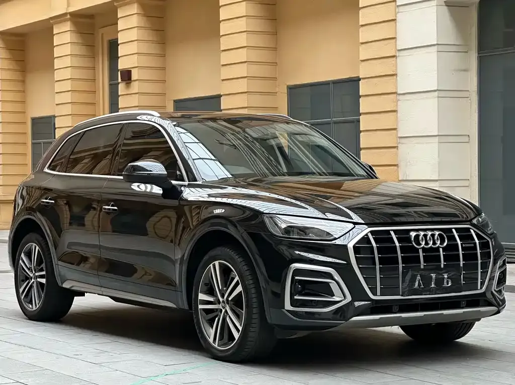 Audi Q5L — фото 6