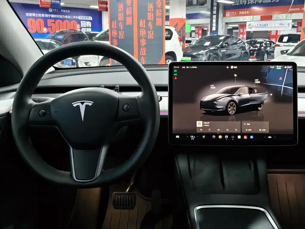 Tesla Model Y — фото 7