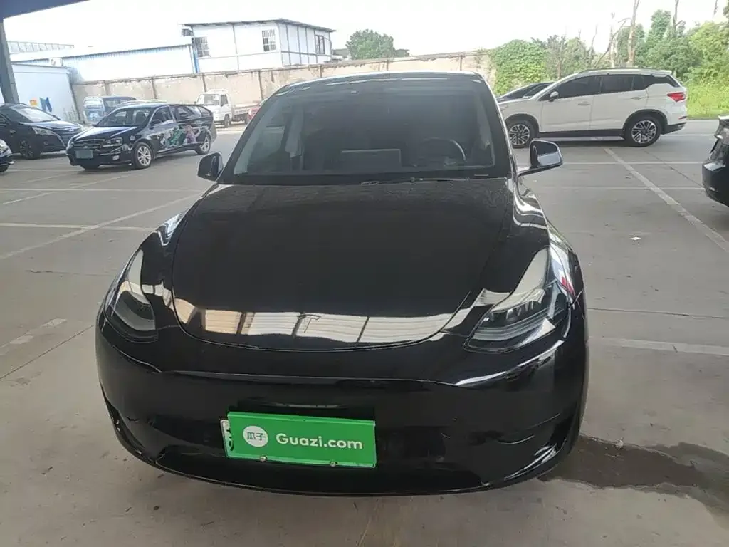 Tesla Model Y — фото 8
