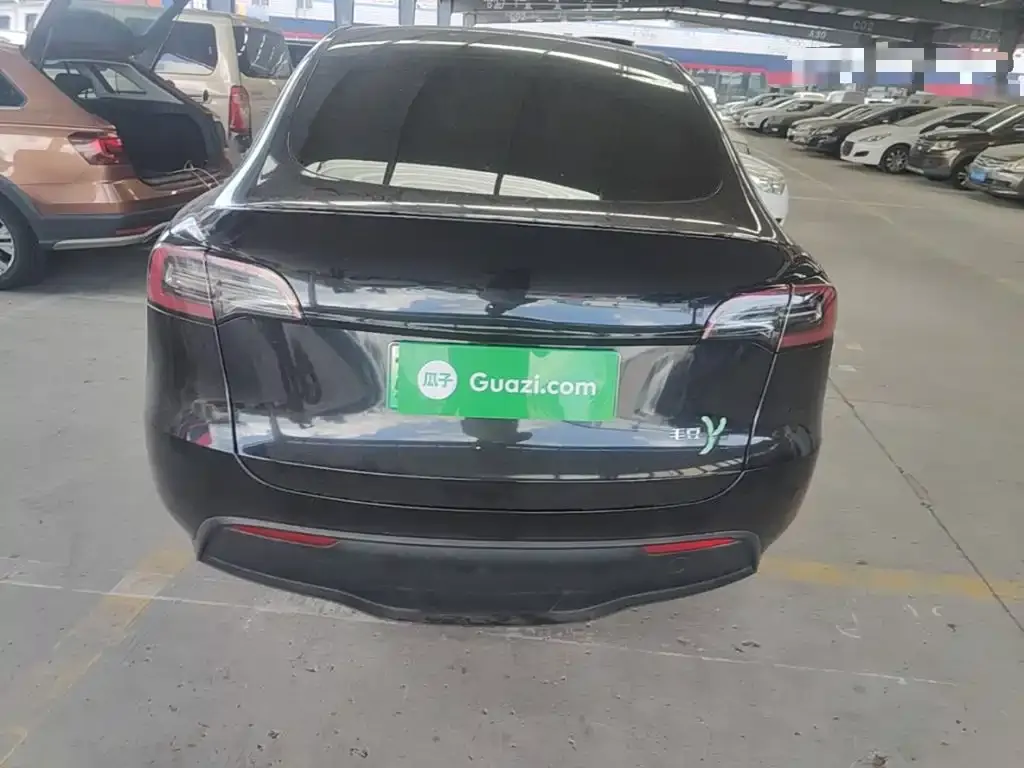 Tesla Model Y — фото 2